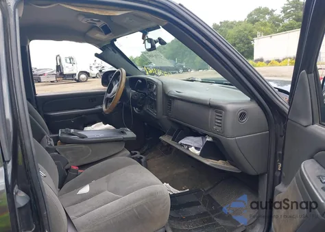 2004 Chevrolet Silverado 1500 Z71 из США, поврежденный, VIN 1GCEK19T04Z267336